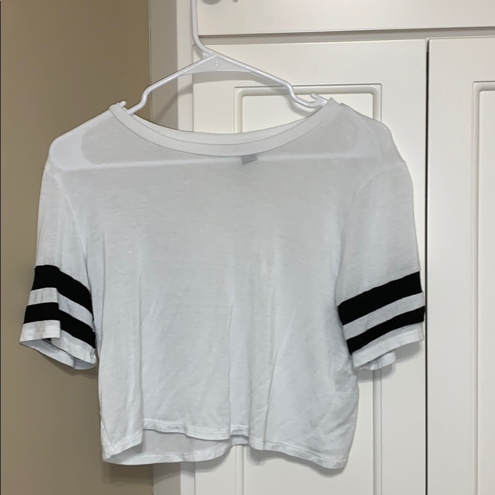 Forever 21 T-shirt